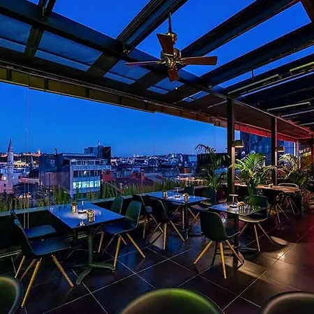 10 Karakoy Hotel 5*