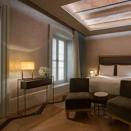 Otel 10 Karakoy