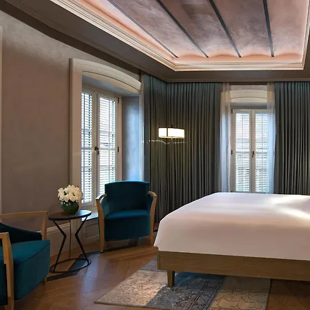 Otel 10 Karakoy 5*