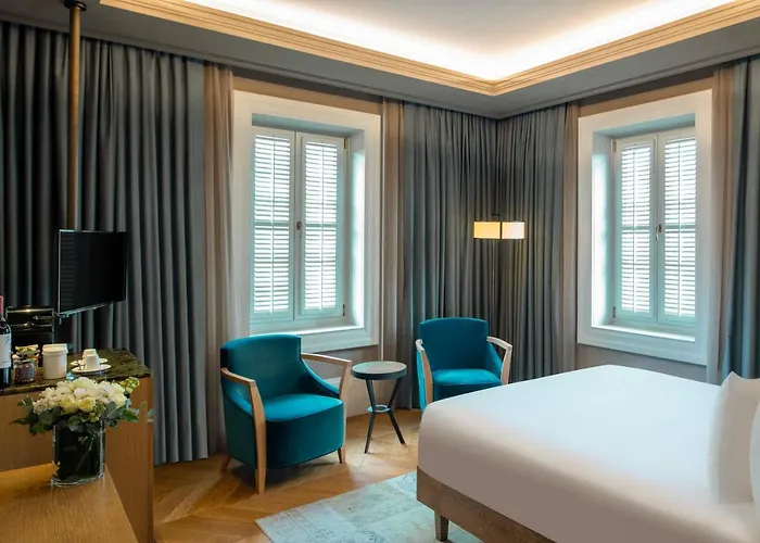 10 Karakoy Отель